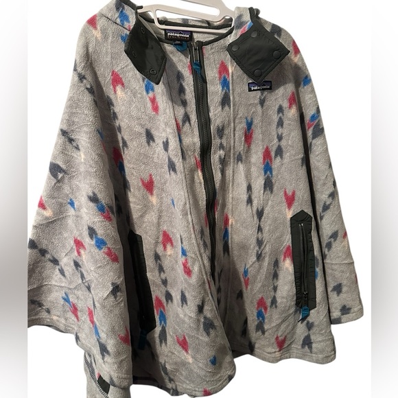 Patagonia Jackets & Blazers - Patagonia XS/Small Gray Aztec Synchla Southwest Hooded Poncho